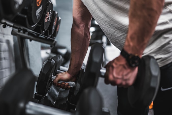 Athlete deadlifting heavy weight